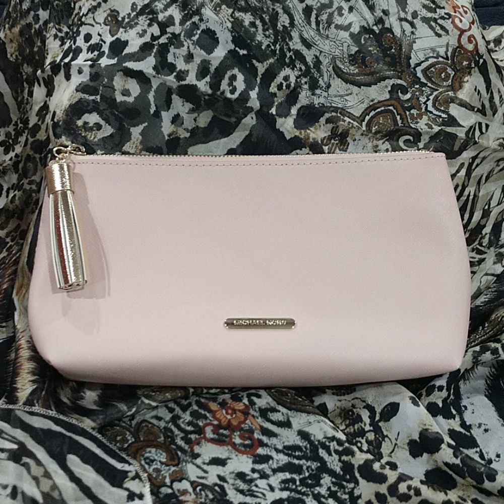 Micheal Kors makeup bag